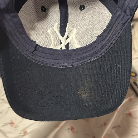 Yankees Adjustable Cap Autographed Jim Leyritz #13 - Picture 6 of 6